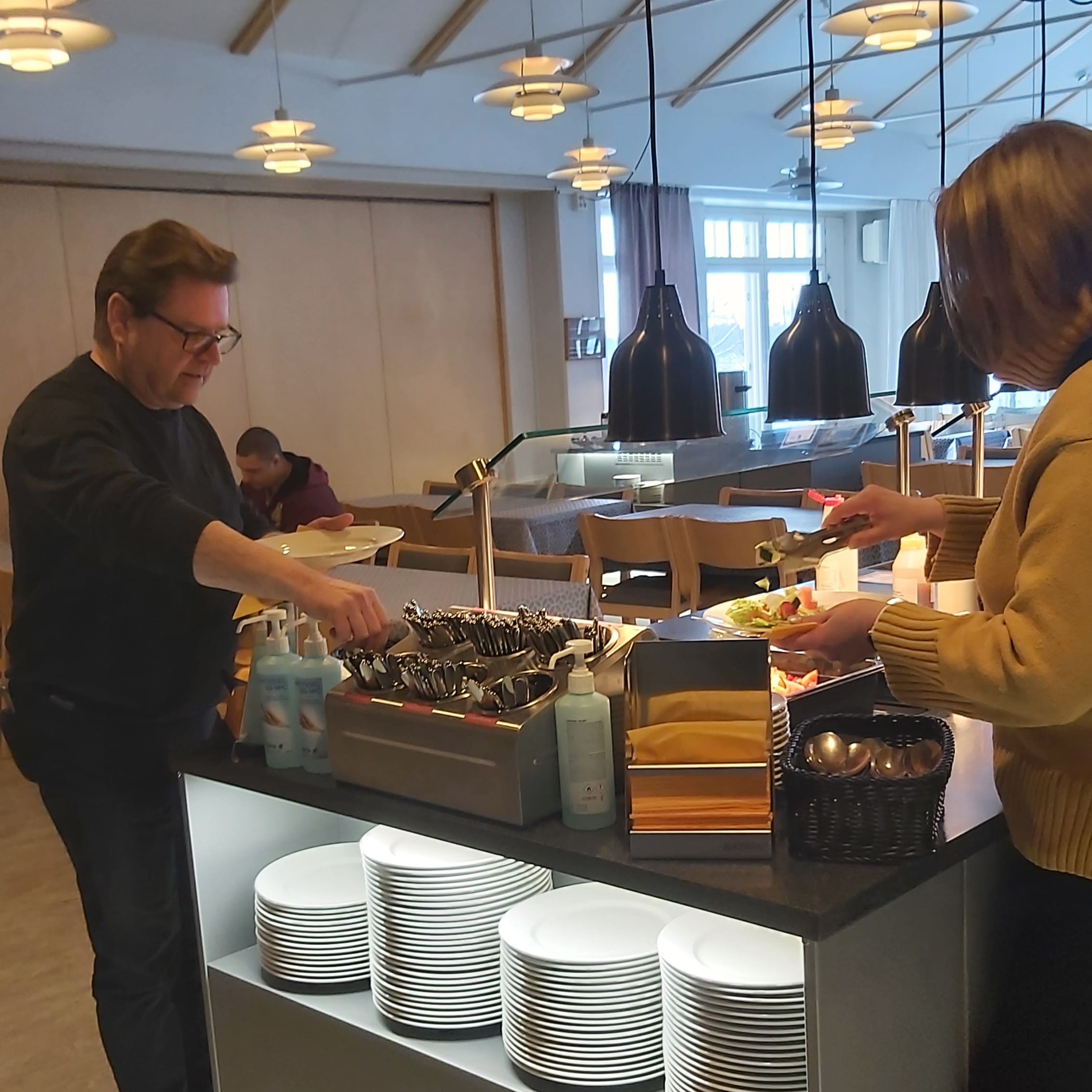 Read more about the article Tarjottimista luopuminen tuo säästöjä vedenkulutukseen